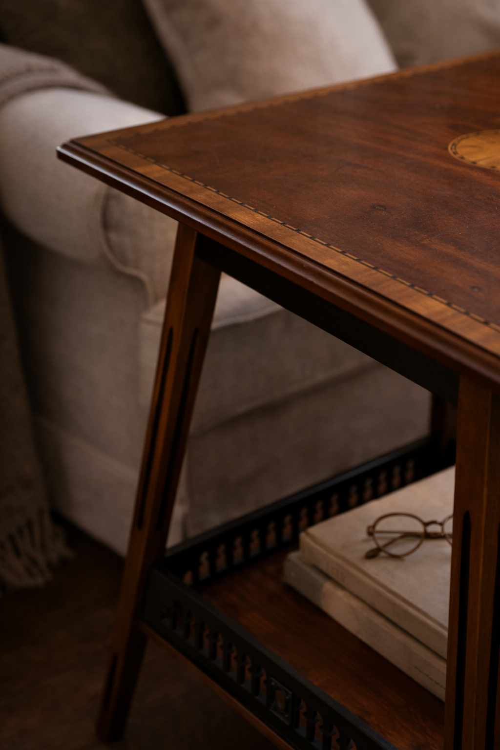 Edwardian Side Table — Inlaid Mahogany, c.1905